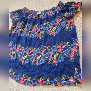 🌈O.N. 100% Rayon Smocked Neckline Floral Blouse